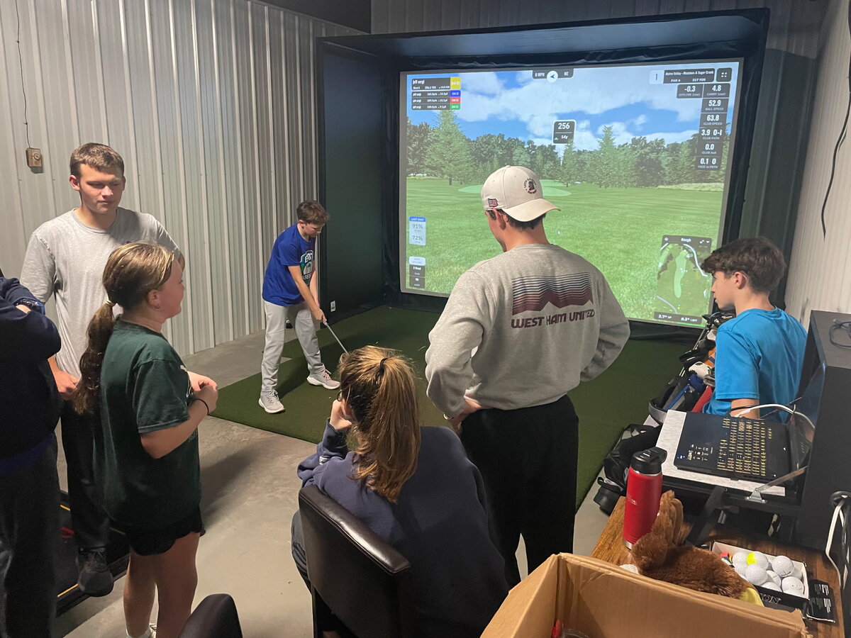 Golf simulator in action at Chenango SportsZone
